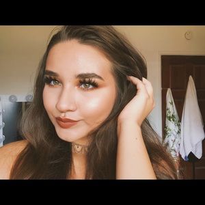 Meet your Posher, Destini